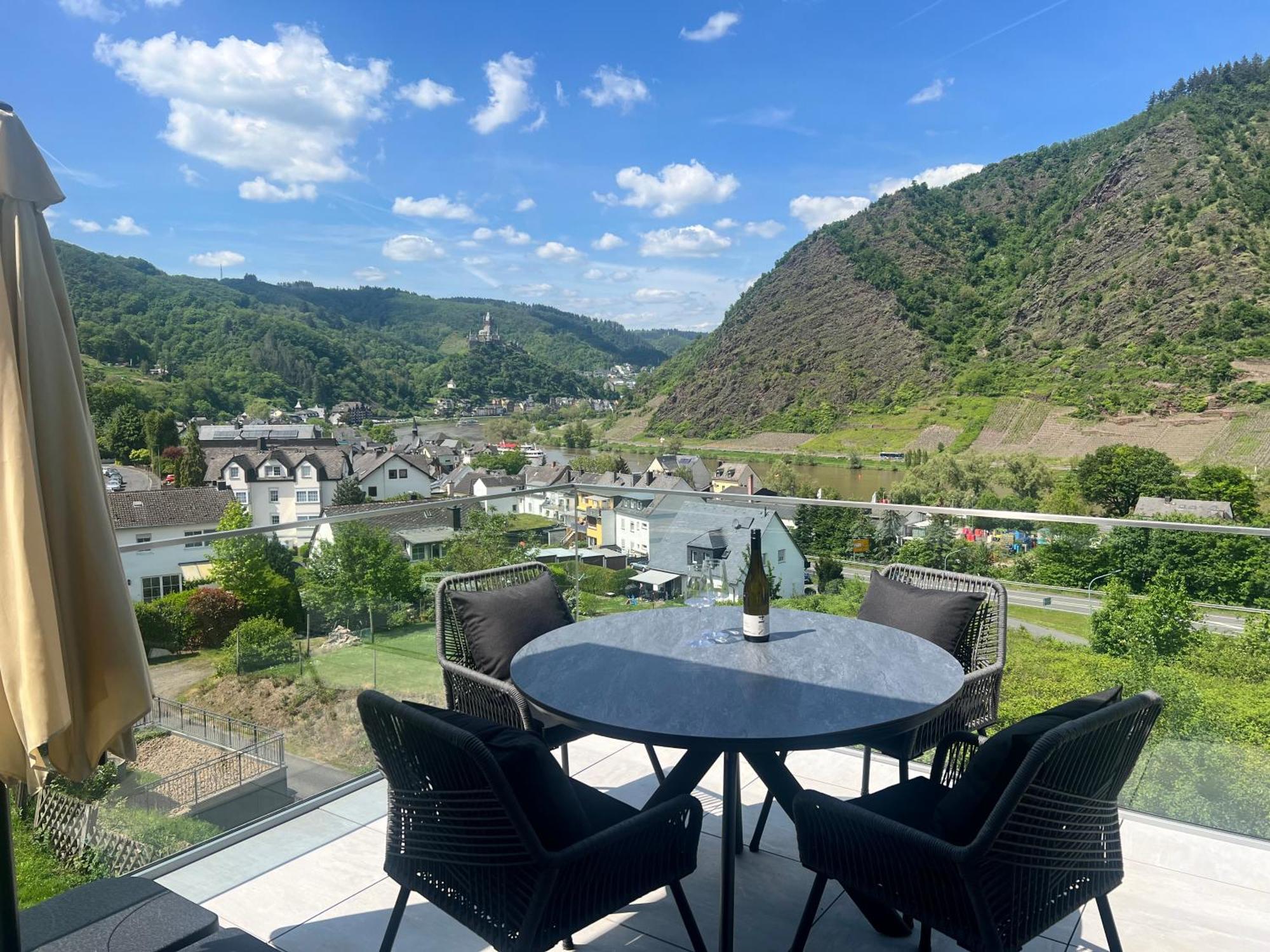 Ferienwohnung Weitblick Cochem Buitenkant foto